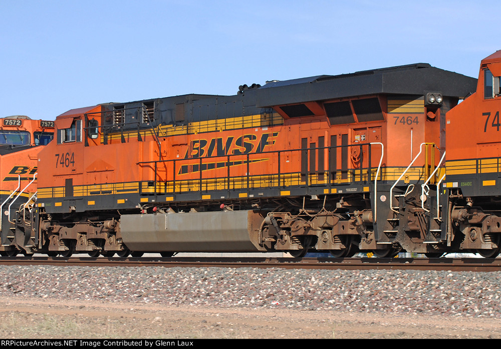BNSF 7464